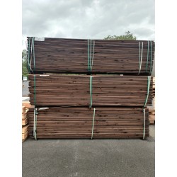 *DESTOCK Planche à Emboîtement Déclassé 28x185 Douglas Raboté Traité Autoclave Marron 3m
